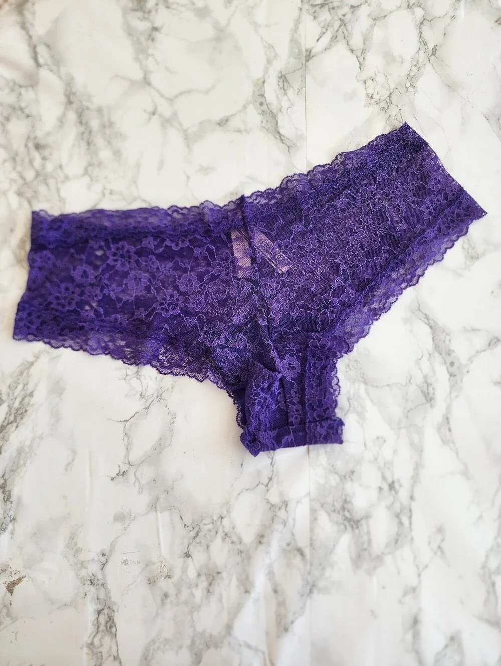 VS FLORAL LACE CHEEKY PANTY XL